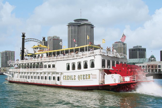 Paddlewheeler Creole Queen Historic Mississippi River Cruise - The Paddlewheeler Creole Queen Makes New Orleans Feel Different