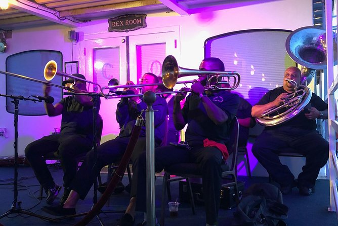 Paddlewheeler Creole Queen Jazz Dinner Cruise in New Orleans - Timing and the 7:00 pm Departure You Can’t Miss