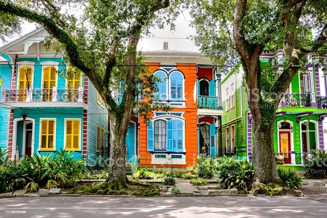 Private New Orleans City Tour with Local Expert Guide - Why a private New Orleans drive tour feels different