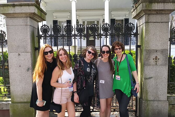 Small-Group Glamorous Garden District Tour - Guides and pacing: why small-group tours feel different in practice