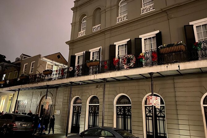 The Ghosts of New Orleans Tour - Comfort tips for a night walk in the French Quarter